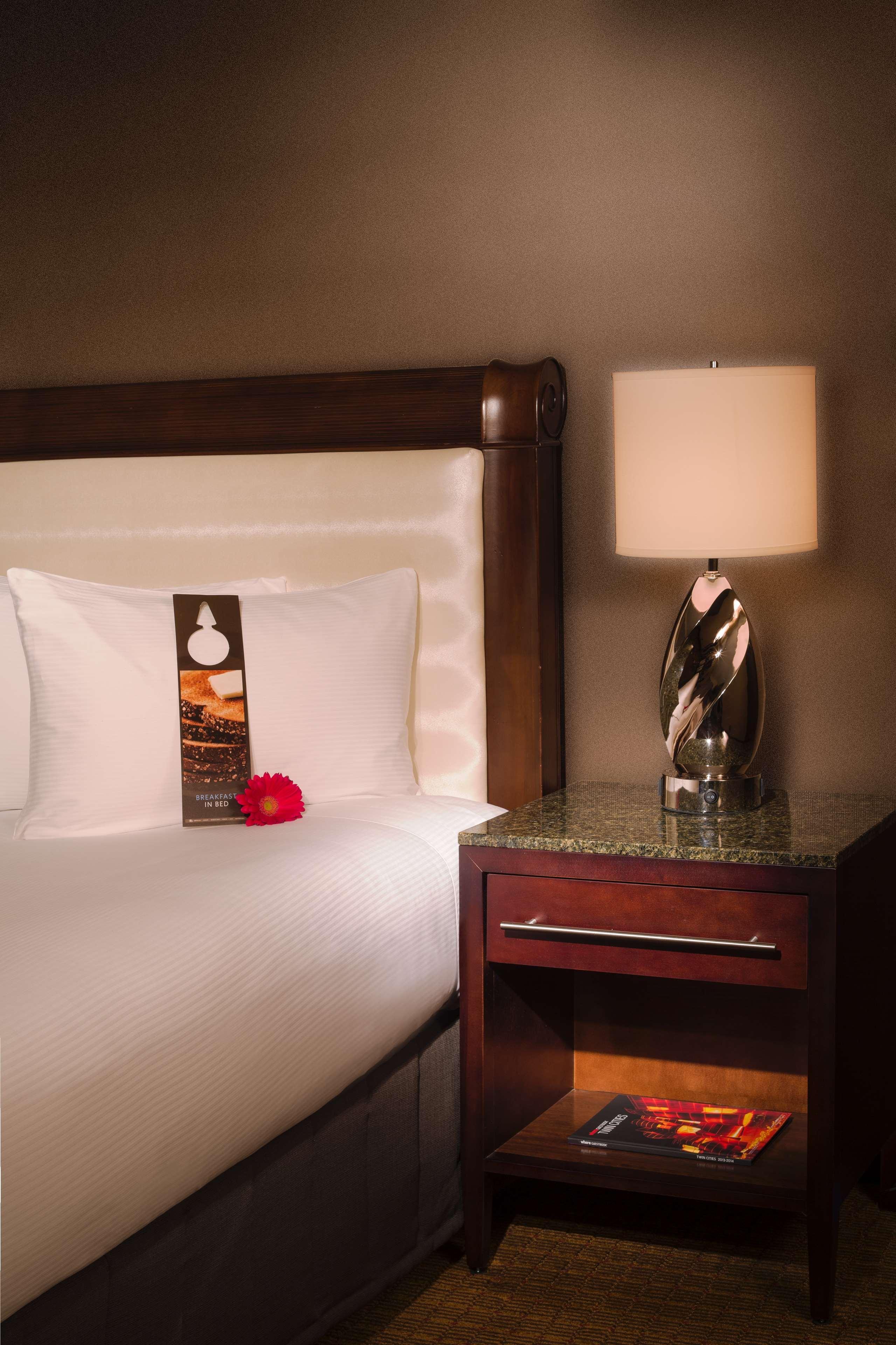 Hilton Minneapolis Zewnętrze zdjęcie