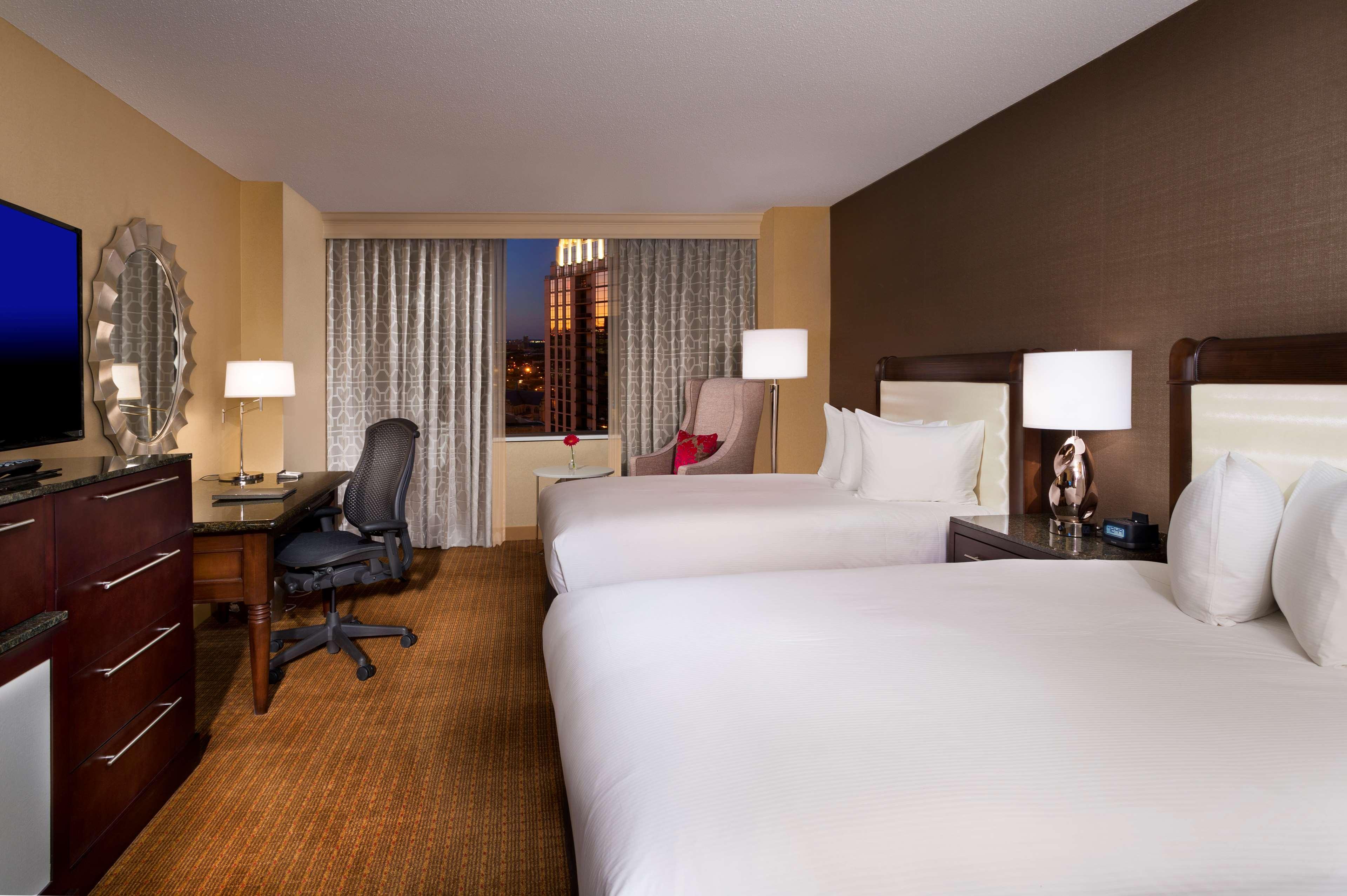 Hilton Minneapolis Zewnętrze zdjęcie