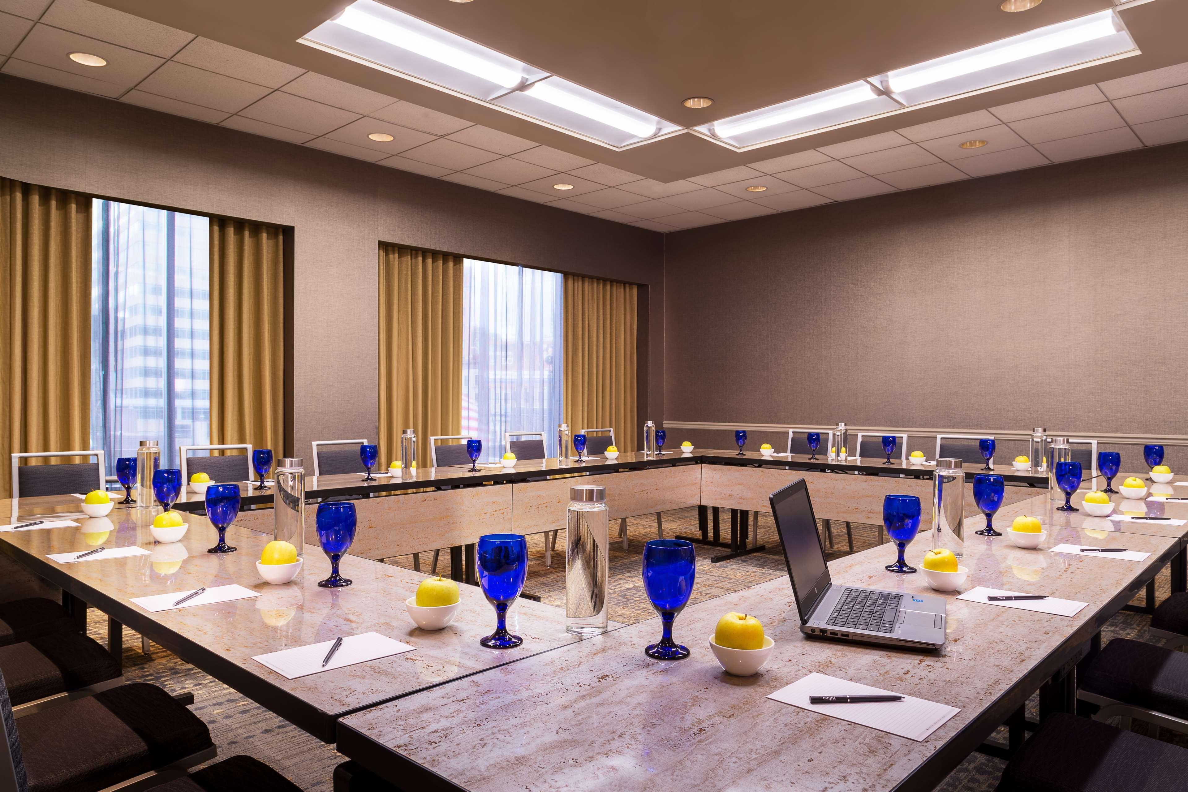 Hilton Minneapolis Zewnętrze zdjęcie